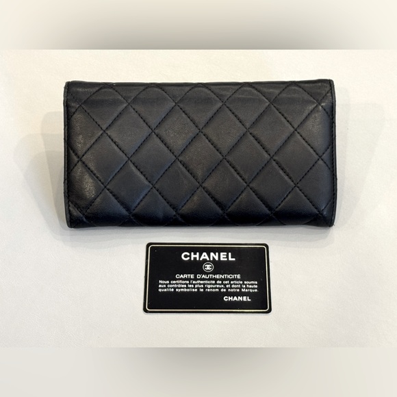 CHANEL Lambskin Quilted Gusset Flap Wallet - Picture 4 of 8
